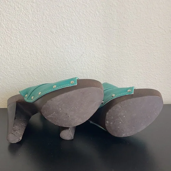 Carlo Cecchini Heels - Picture 3 of 3